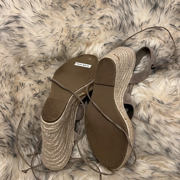 Steve Madden lace up tan wedges - Picture 4 of 4